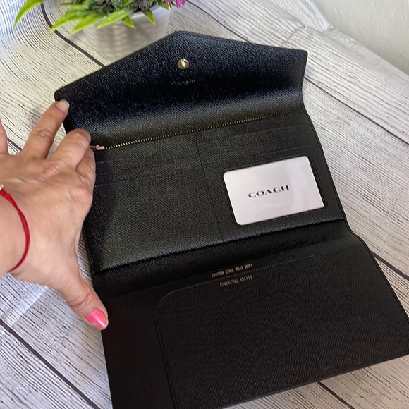 Coach long Travel Envelope Wallet - Picture 5 of 8